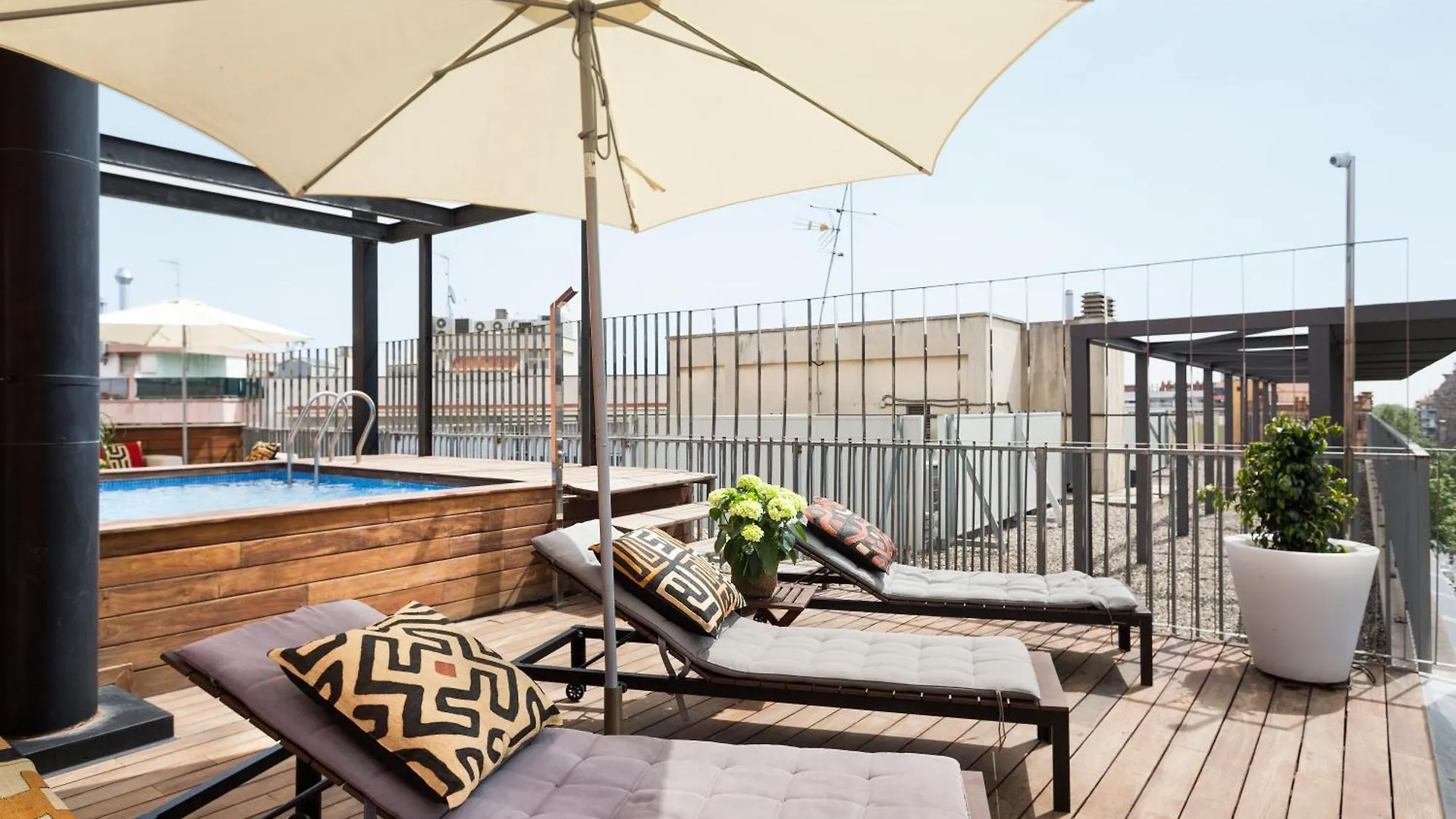 Appartement My Space Barcelona Pool City Center